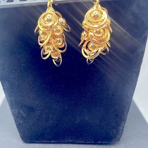 Vintage Avon Gold Ball Drop Dangle Earrings​​